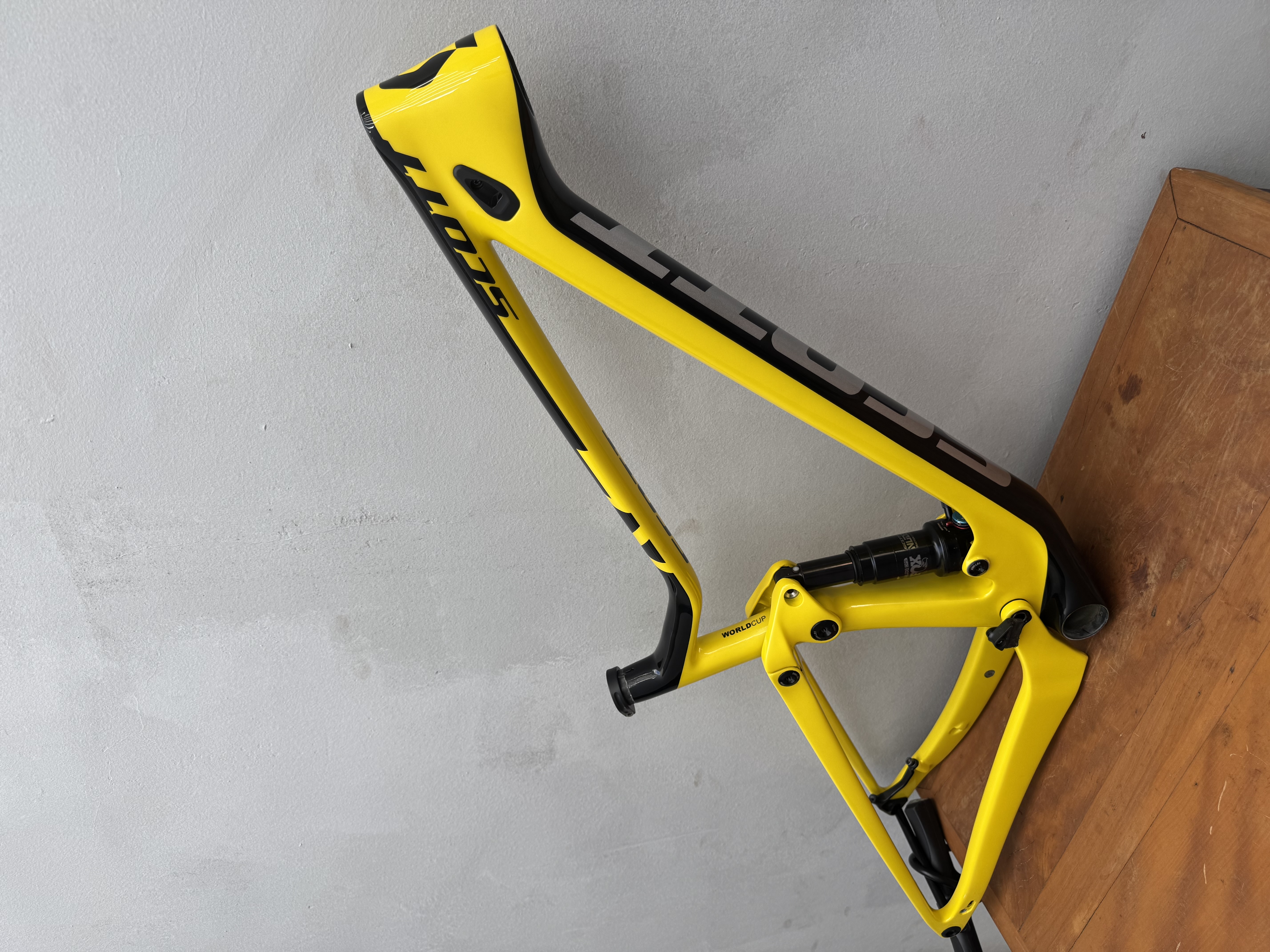Quadro Scott full Word Cup tamanho M