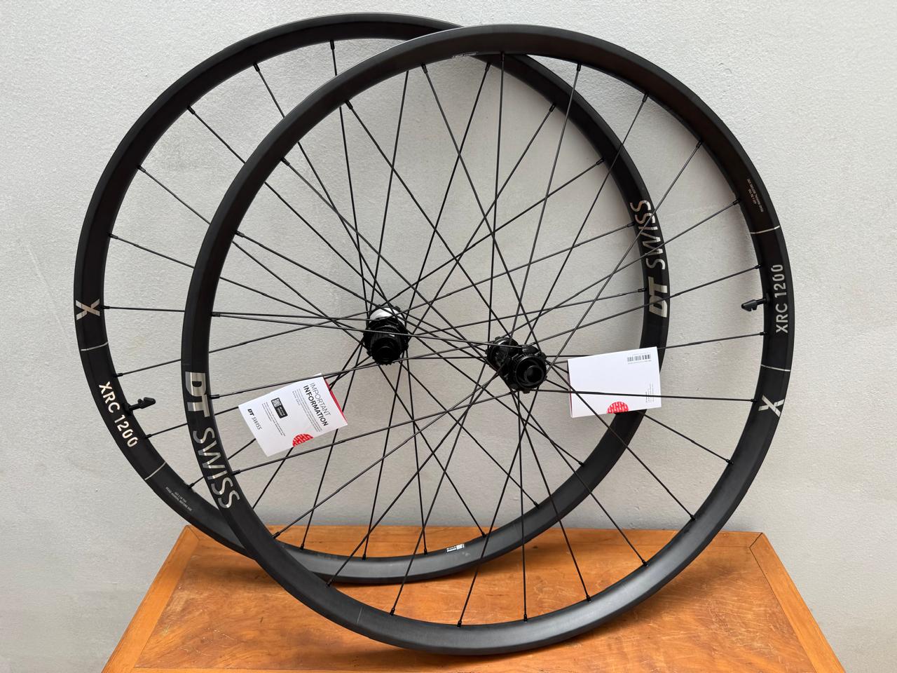 Par de Rodas DT XCR 1200